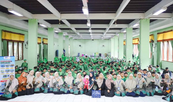 Safari Dongeng SD IT YABIS Bontang Bersama BMBU: Tumbuhkan Empati dan Kepedulian untuk Palestina